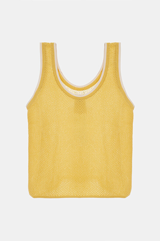 YELLOW BLOUSE