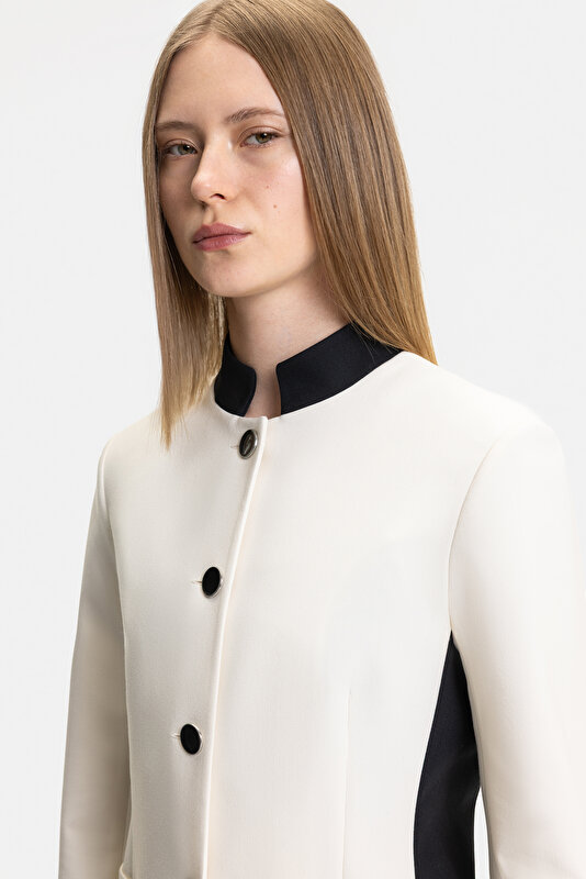BLACK MANDARIN COLLAR JACKET 3
