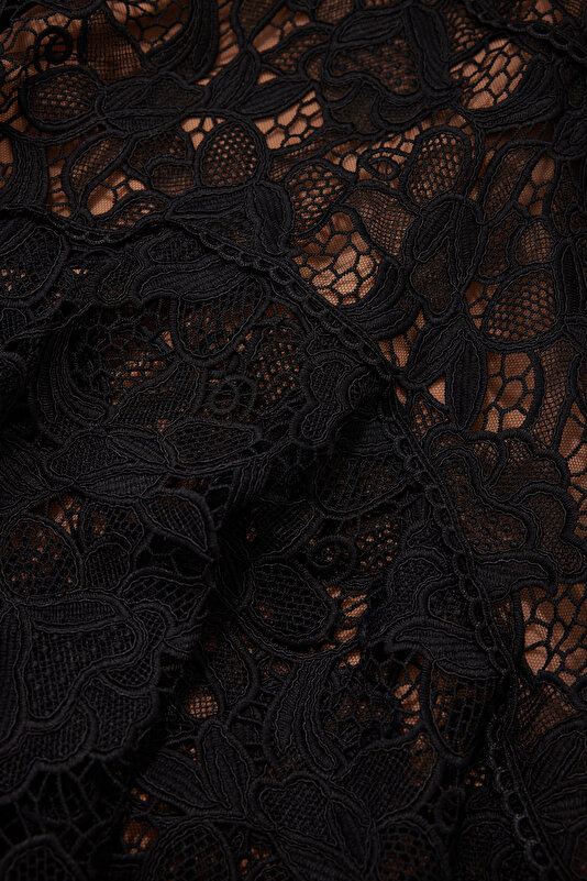 DRESS 4