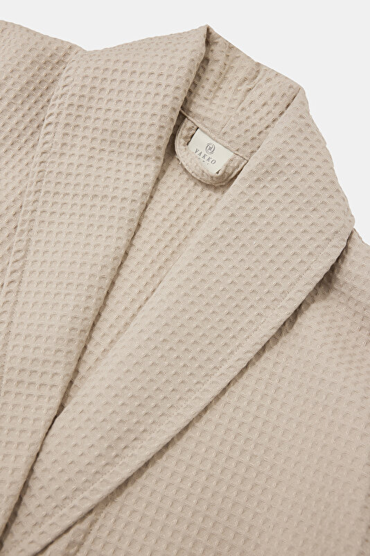 BATHROBE 3