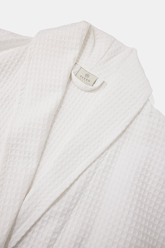 BATHROBE 3
