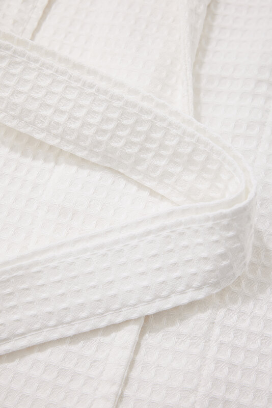 BATHROBE 4