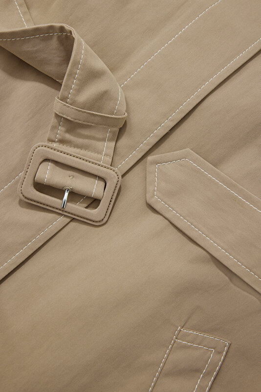 BEIGE TRENCH COAT 4