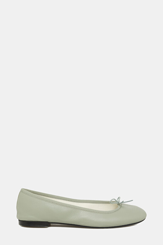 GREY FLAT SHOES