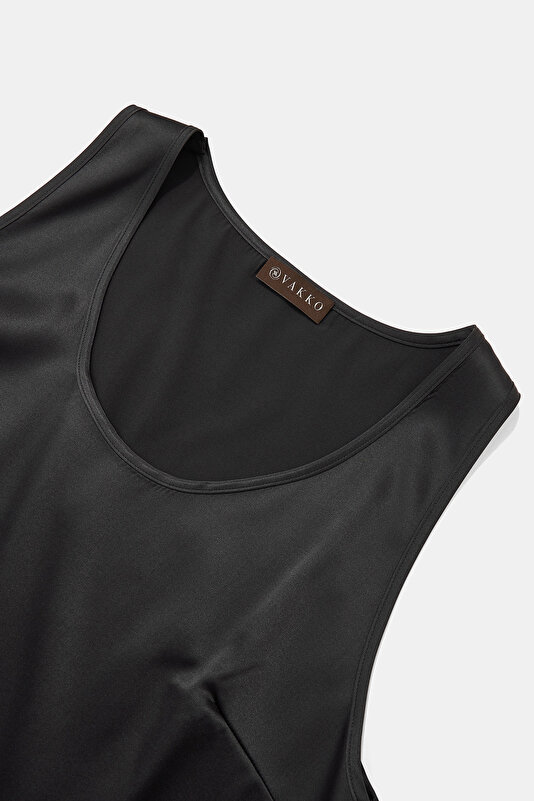 ANTHRACITE BASIC / ROUND NECKLINE SLEEVELESS BLOUSE 3