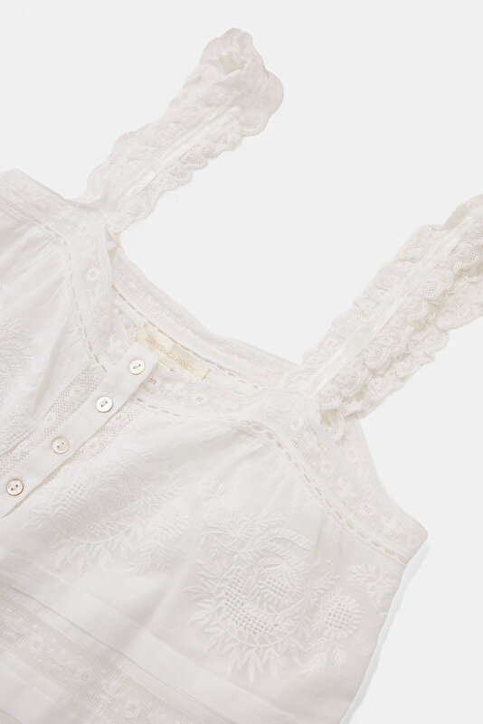 WHITE BLOUSE 3