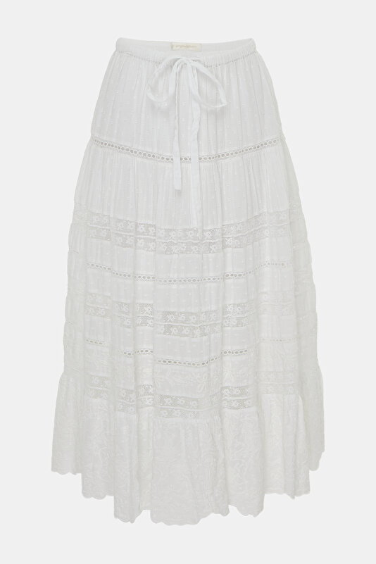 WHITE SKIRT