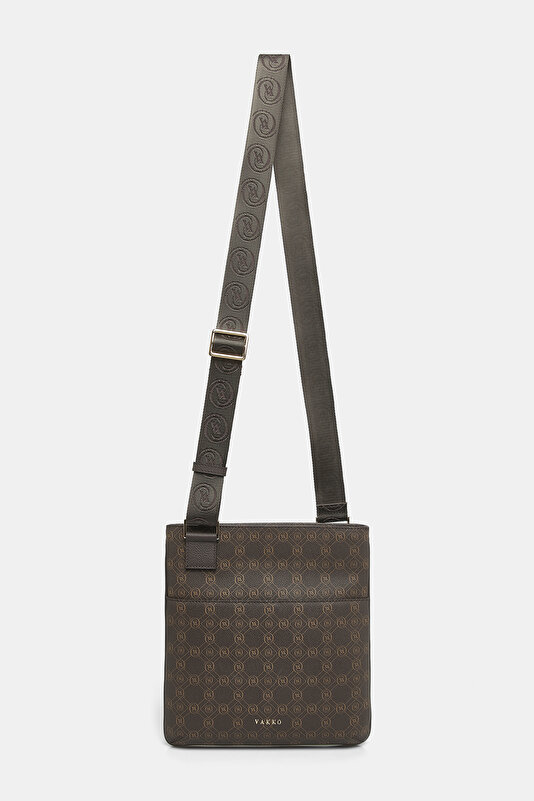 BEIGE MONOGRAM BAG 2