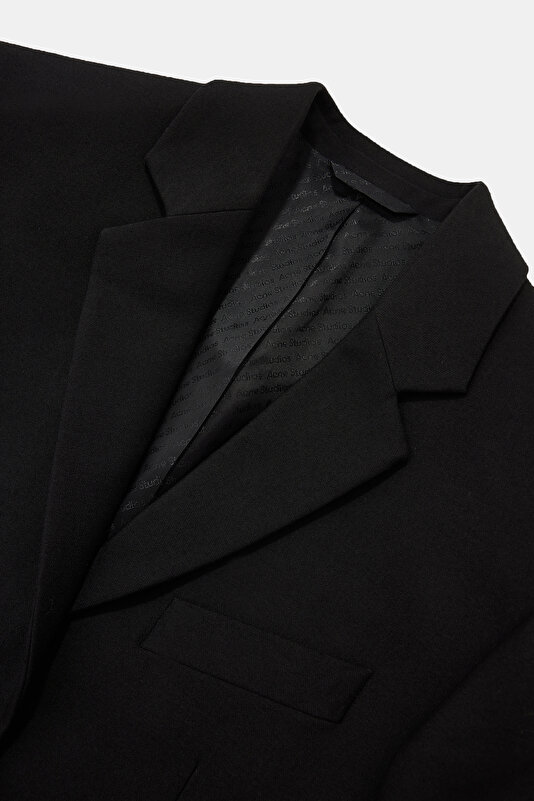 BLACK BUTTONED JACKET 3