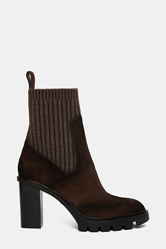 BROWN SUEDE BOOT
