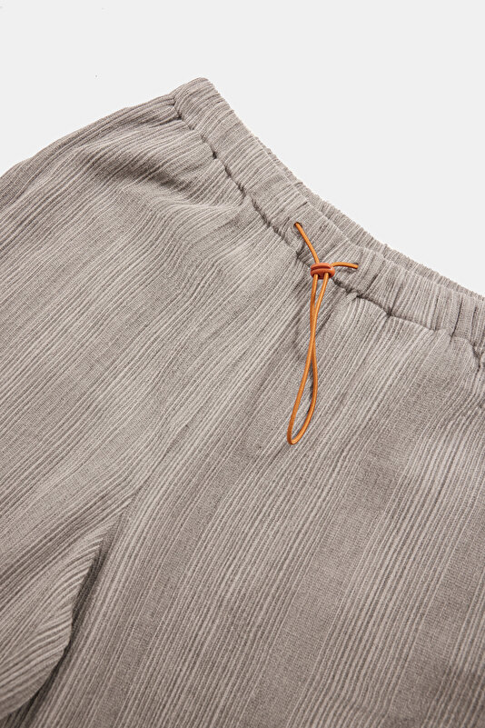 GRİ PLİSELİ BOL PAÇA PANTOLON 4