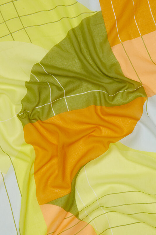 BEIGE SHAWL 2