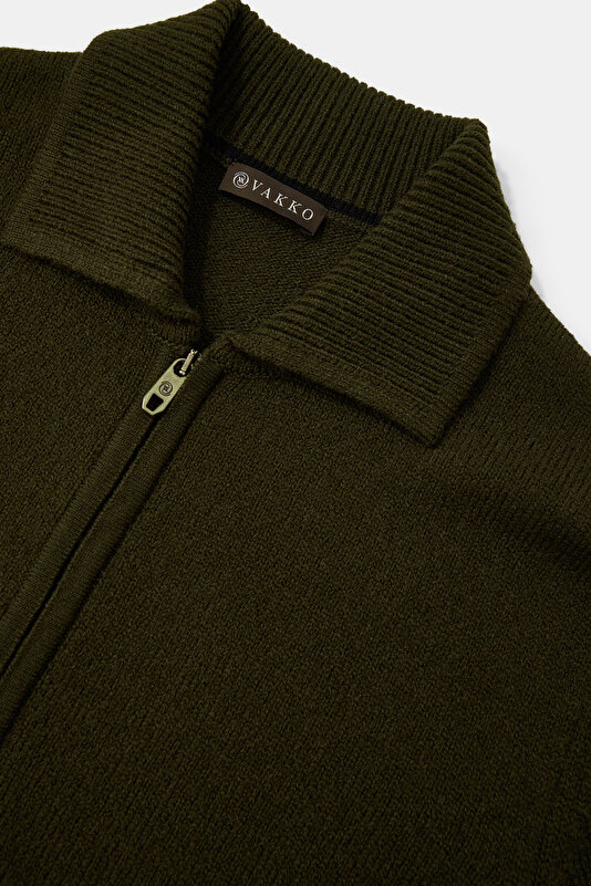 KHAKI TRICOT 3