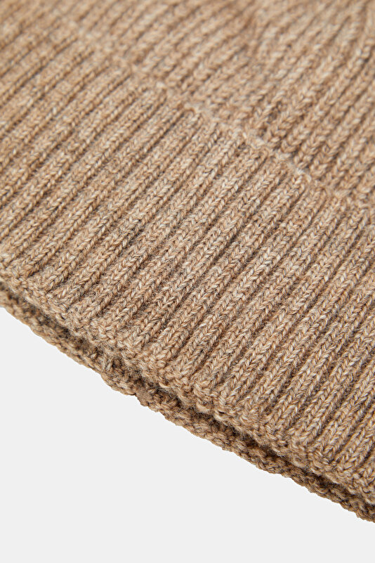 BROWN BERET 3