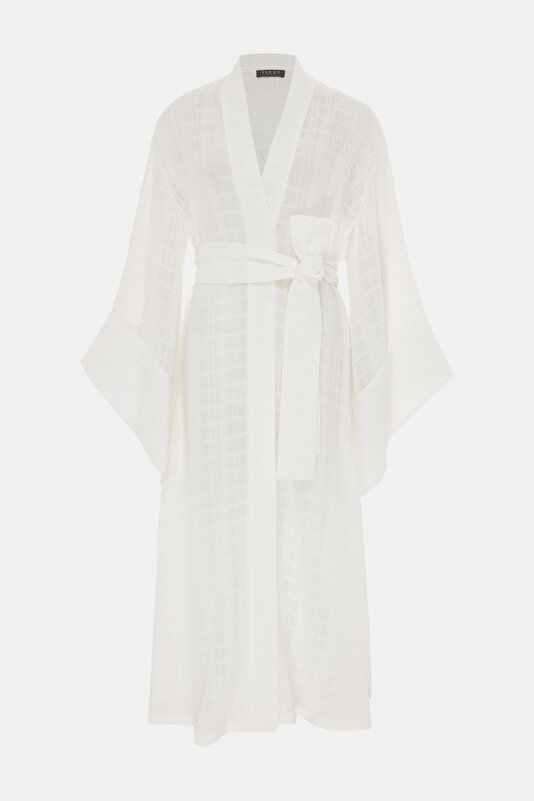 WHITE KIMONO 3