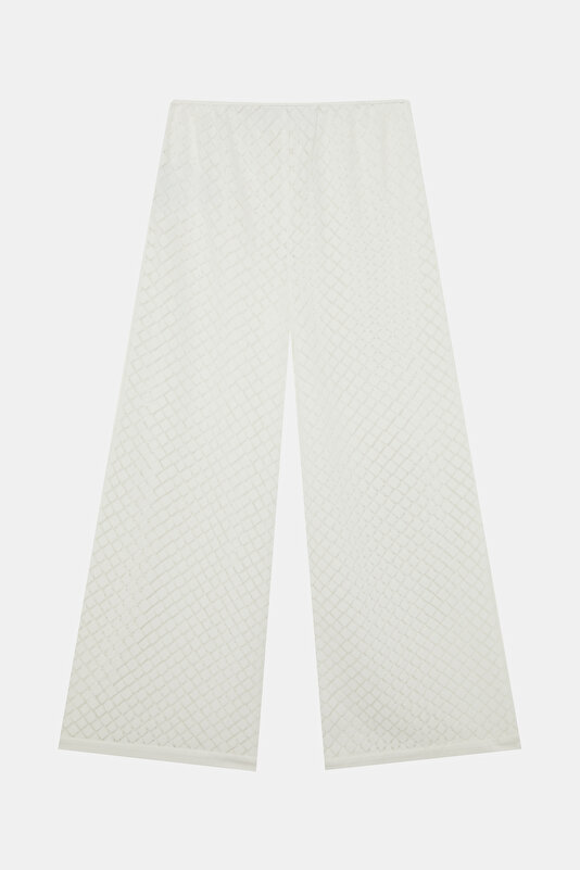 WHITE TROUSERS 2