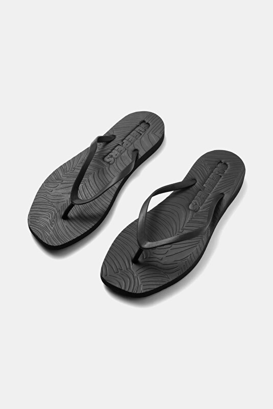 BLACK SLIPPER 2