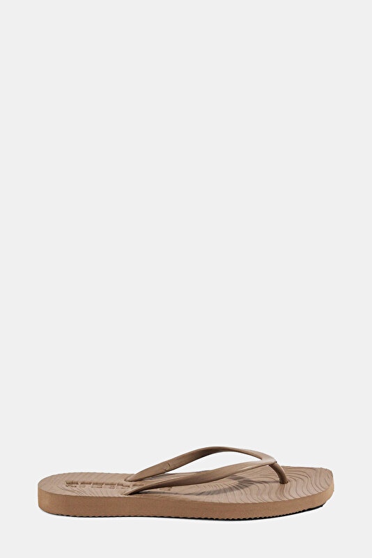 SAND SLIPPER