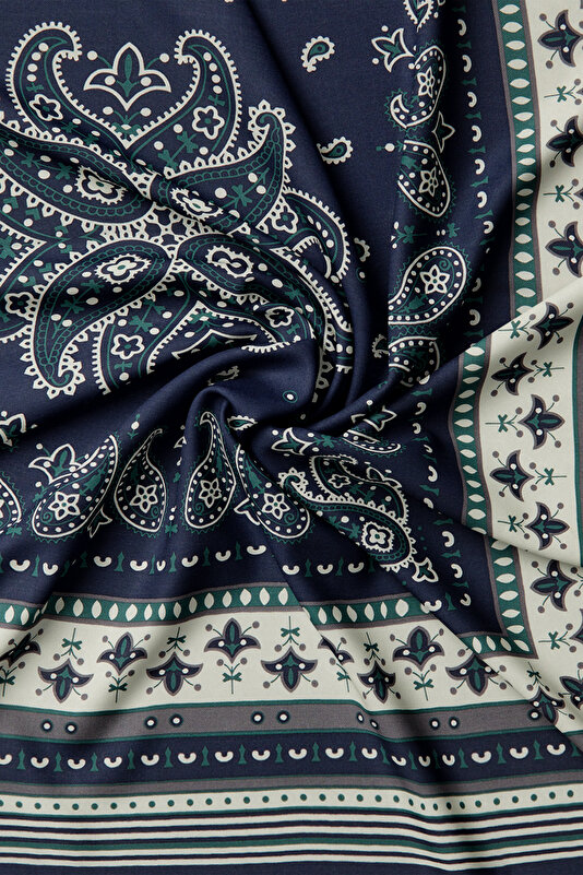 NAVY BLUE PAISLEY PATTERNED CASHMERE/SILK SHAWL 2