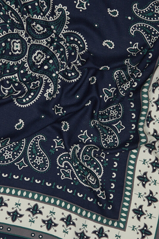 NAVY BLUE PAISLEY PATTERNED CASHMERE/SILK SHAWL 3