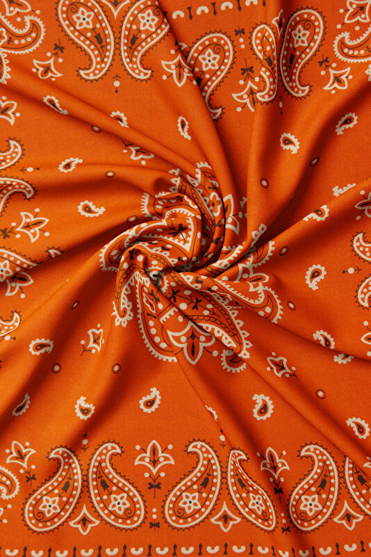 ORANGE PAISLEY PATTERNED CASHMERE/SILK GAVROŞ 2