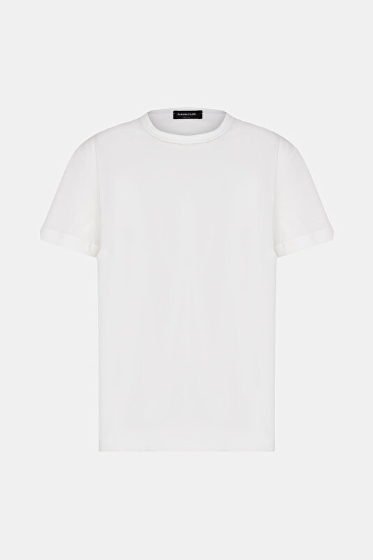 WHITE BASIC / ROUND NECKLINE SHORT SLEEVE TSHIRT