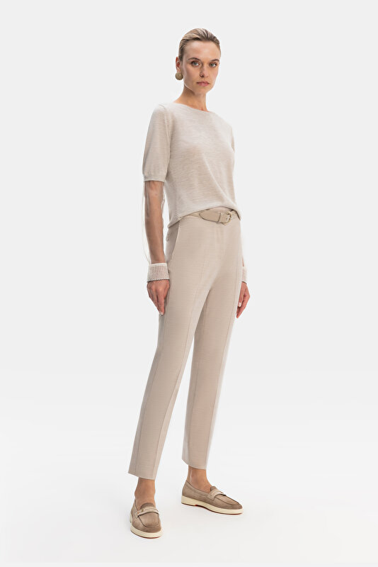 ECRU BASIC / ROUND NECKLINE TRICOT 4