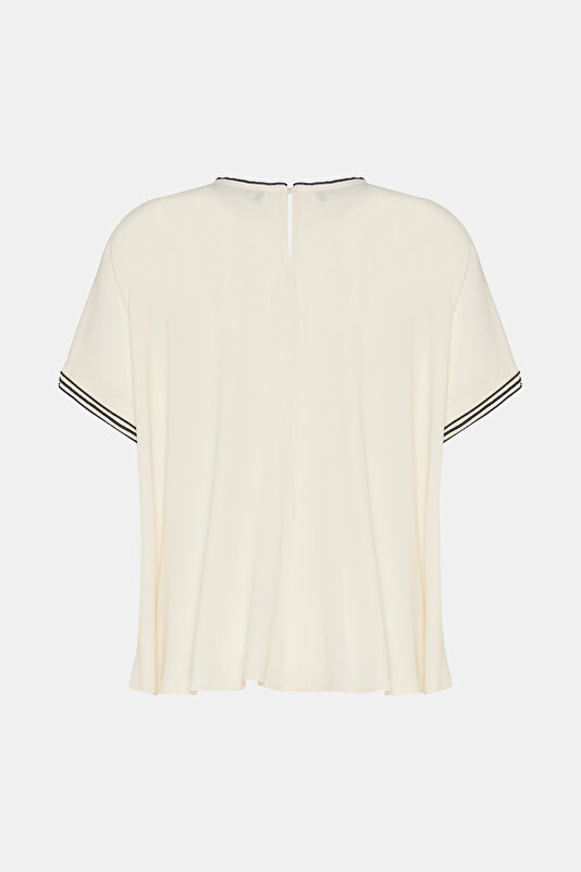 ECRU BASIC / ROUND NECKLINE SHORT SLEEVE BLOUSE 2
