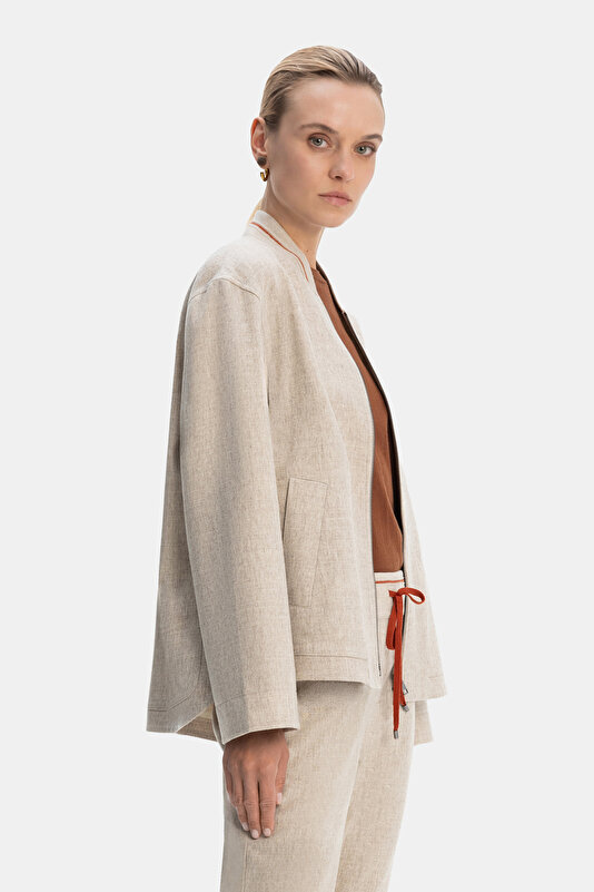 BEIGE UPRIGHT COLLAR JACKET