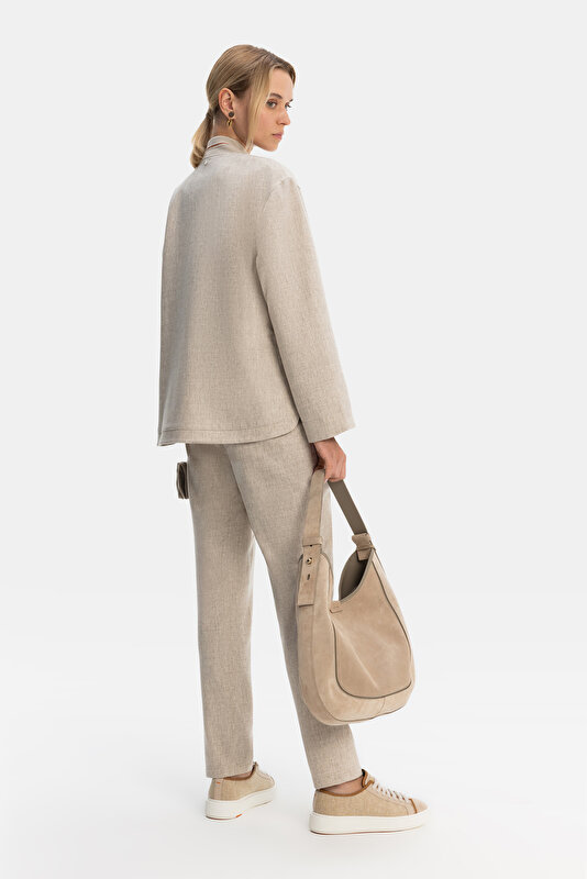 BEIGE UPRIGHT COLLAR JACKET 4