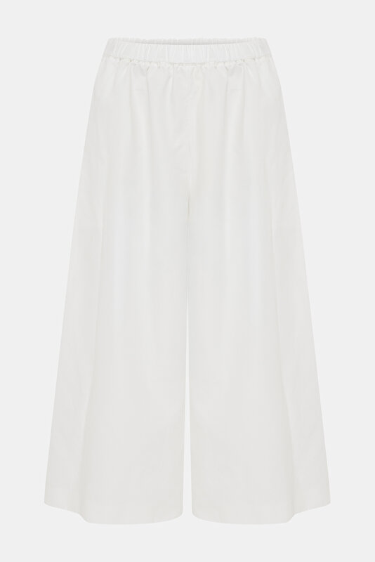 WHITE TROUSERS