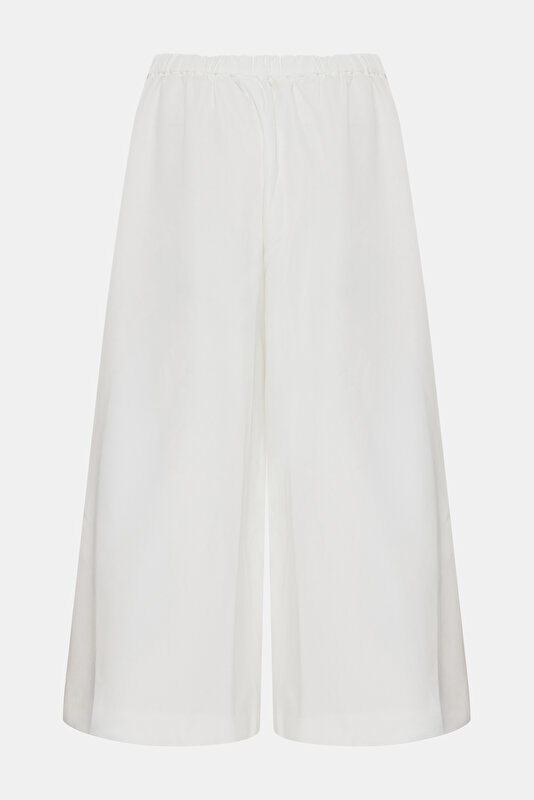 WHITE TROUSERS 2