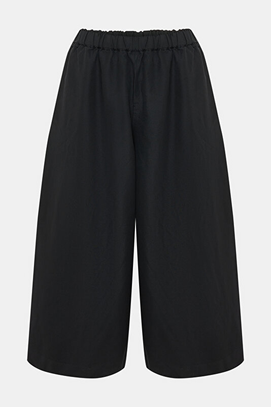 BLACK TROUSERS
