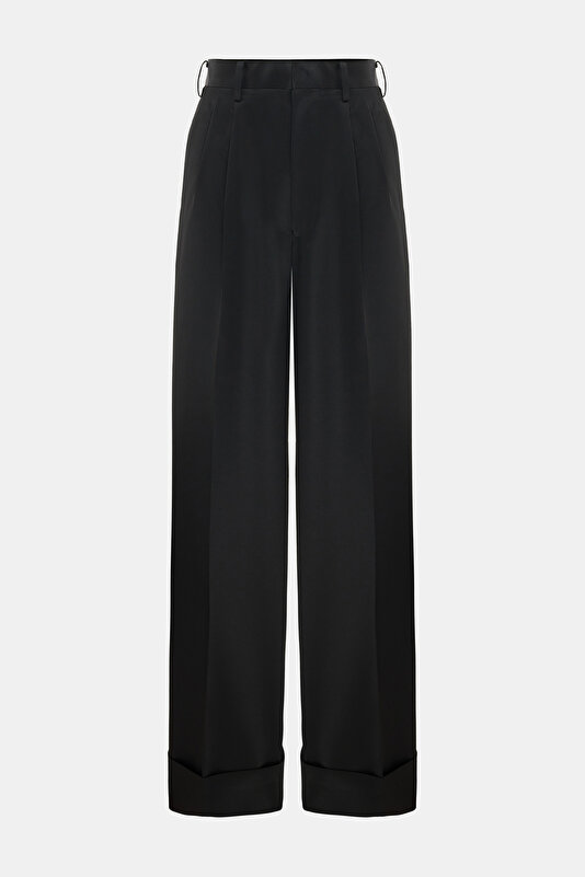 BLACK TROUSERS
