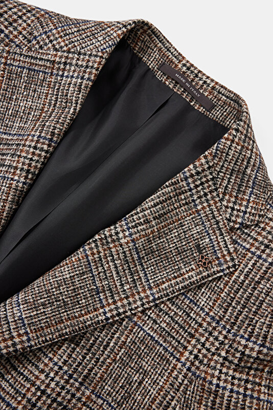 BROWN JACKET 3