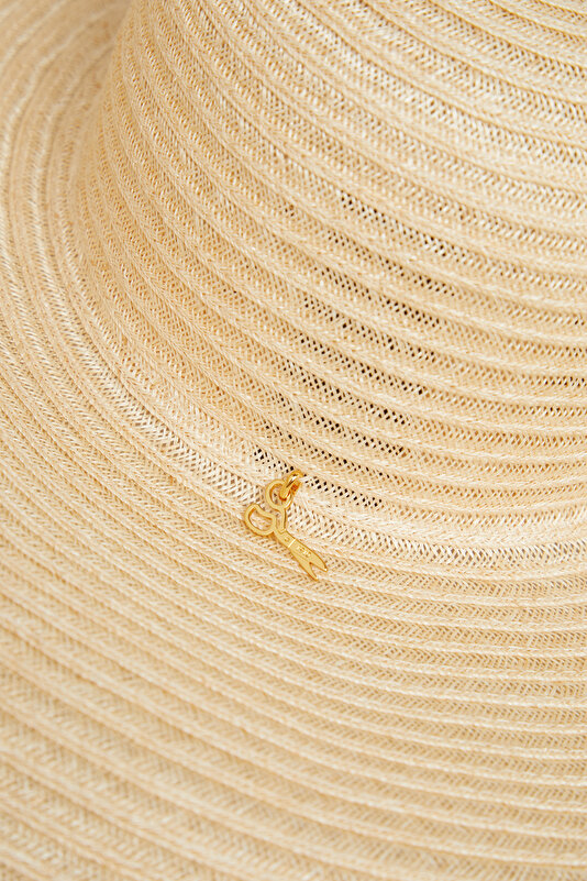 WHITE HAT 4