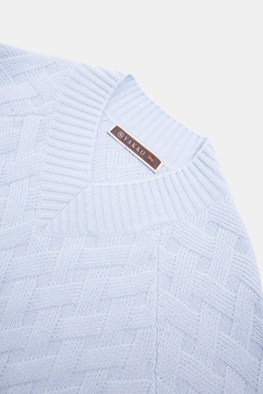 LIGHT BLUE V NECK TRICOT 3