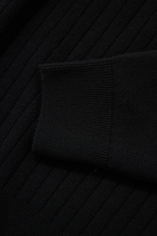BLACK 1/2 TURTLENECK TRICOT 4