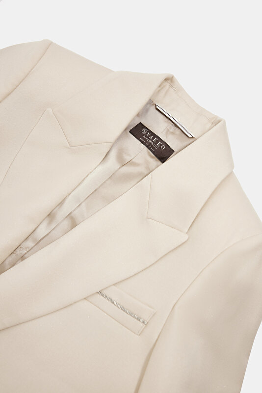 BEIGE JACKET 3