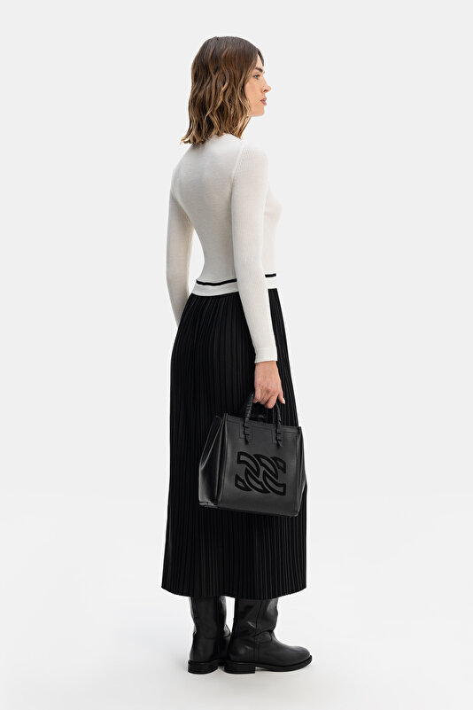 BLACK LONG SLEEVE DRESS 2