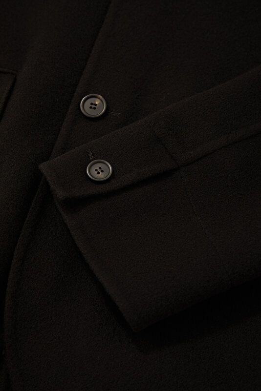 BLACK UPRIGHT COLLAR JACKET 4