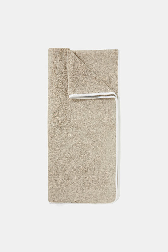 TOWEL 4