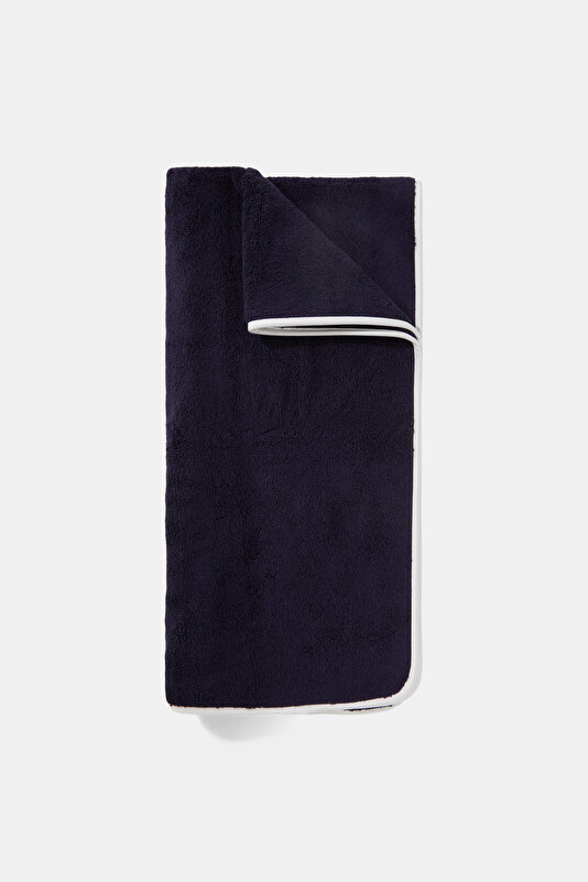 TOWEL 4