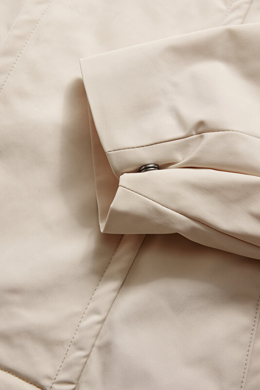 BEIGE COAT 4