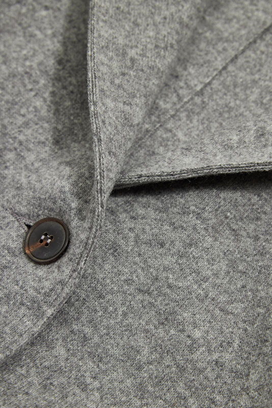 GREY JACKET 4
