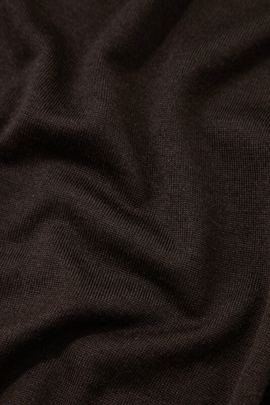 DARK BROWN TURTLENECK TRICOT 4