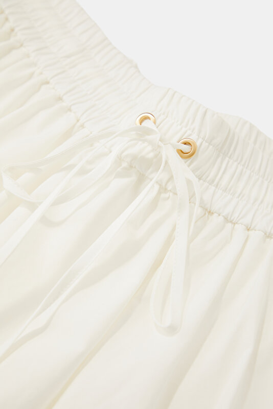 WHITE SKIRT 3