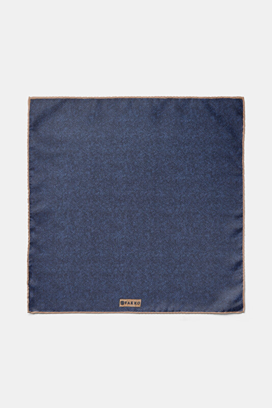 POCKET SQUARE