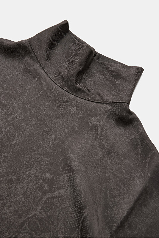 GREY UPRIGHT COLLAR 3/4 SLEEVES BLOUSE 3