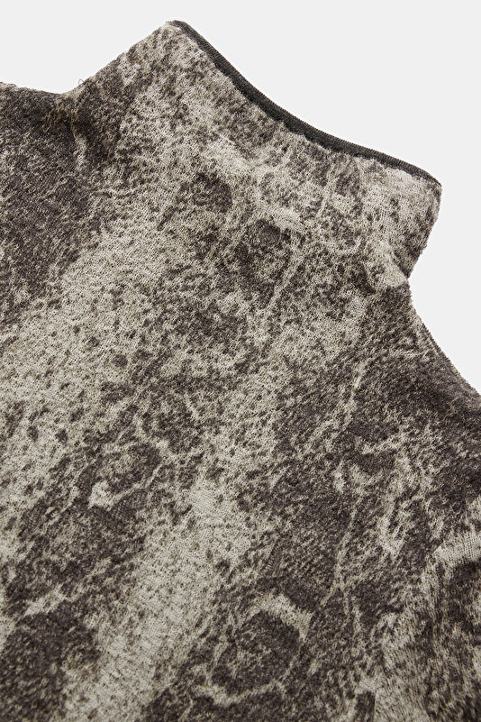 ECRU UPRIGHT COLLAR 3